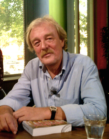 Midas Dekkers in de boeken studio Midas Dekkers in de boeken studio
